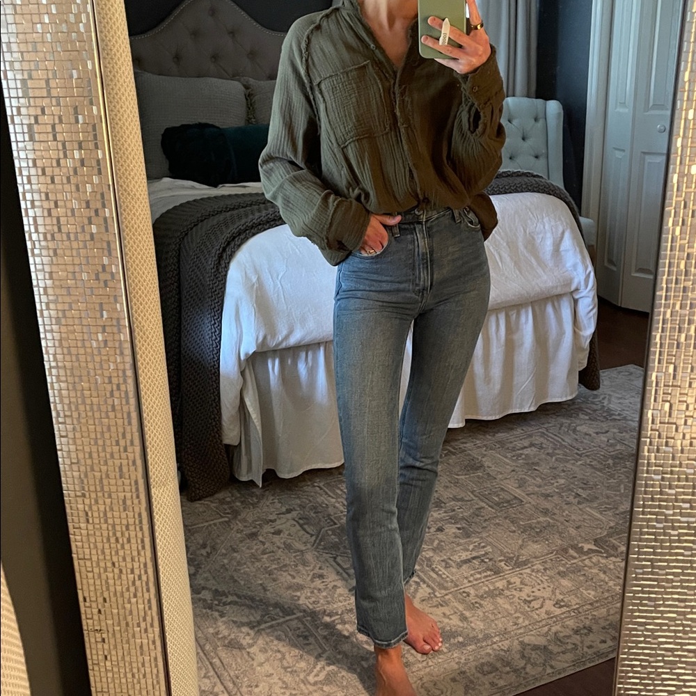 Abercrombie & Fitch ultra high rise ankle jeans